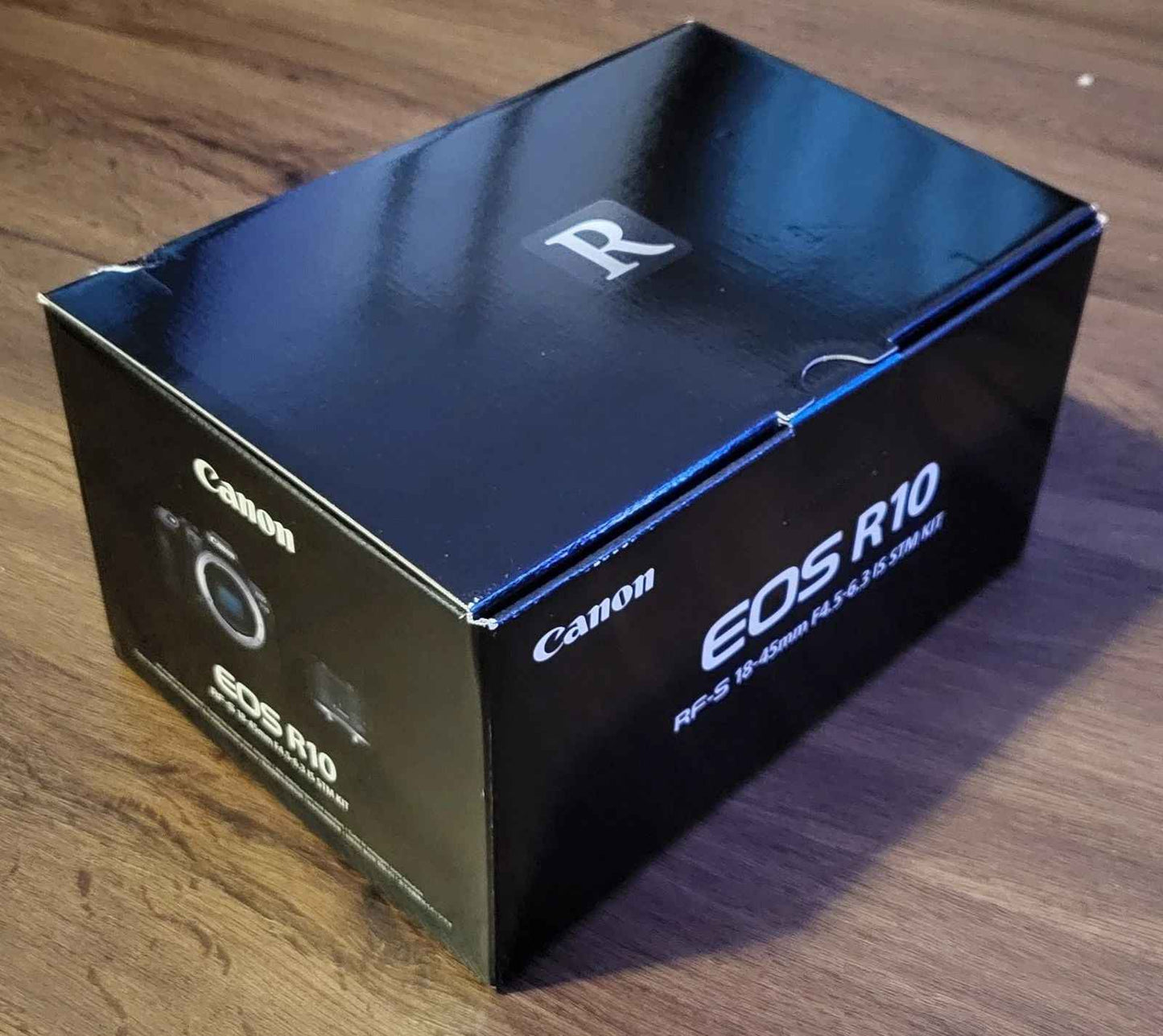 Canon EOS R10 Mirrorless Camera with RF-S 18-45 f/4.5-6.3 IS STM Lens - cameraavenue