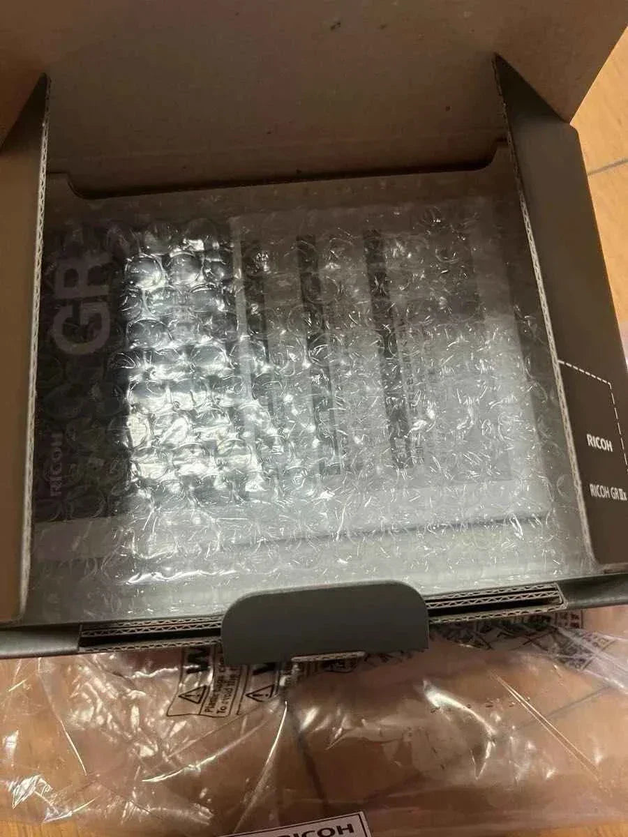 RICOH GR IIIx 24.2MP Compact Digital Camera - Black Single Focus Lens - cameraavenue