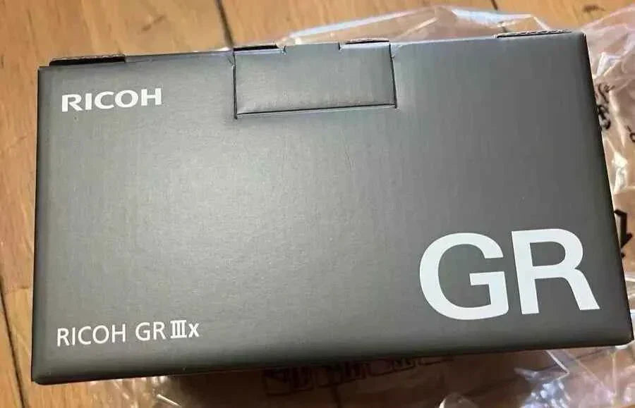 RICOH GR IIIx 24.2MP Compact Digital Camera - Black Single Focus Lens - cameraavenue