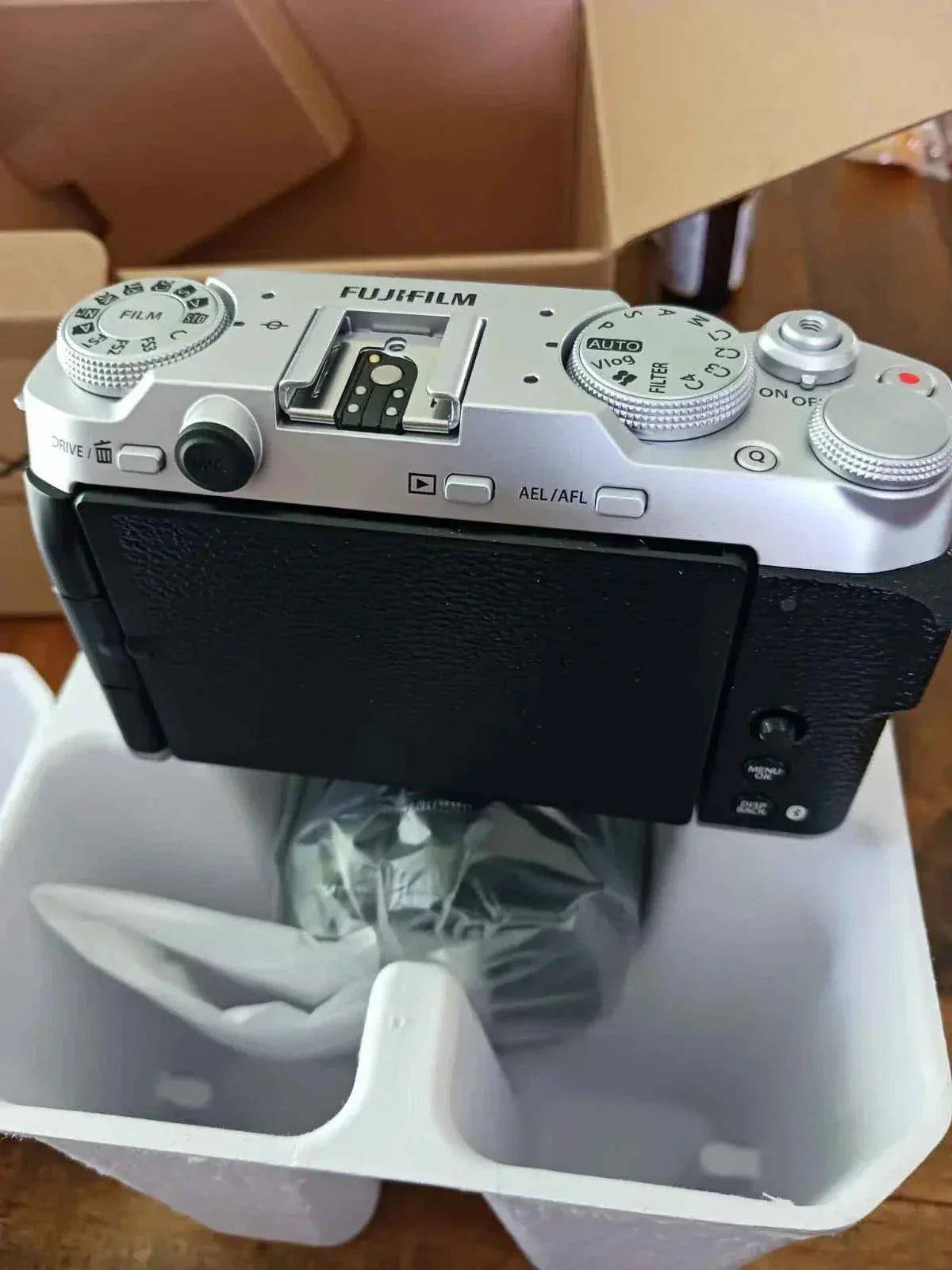 Fujifilm X-M5 Camera with XC 15-45mm f/3.5-5.6 Lens - Silver - cameraavenue