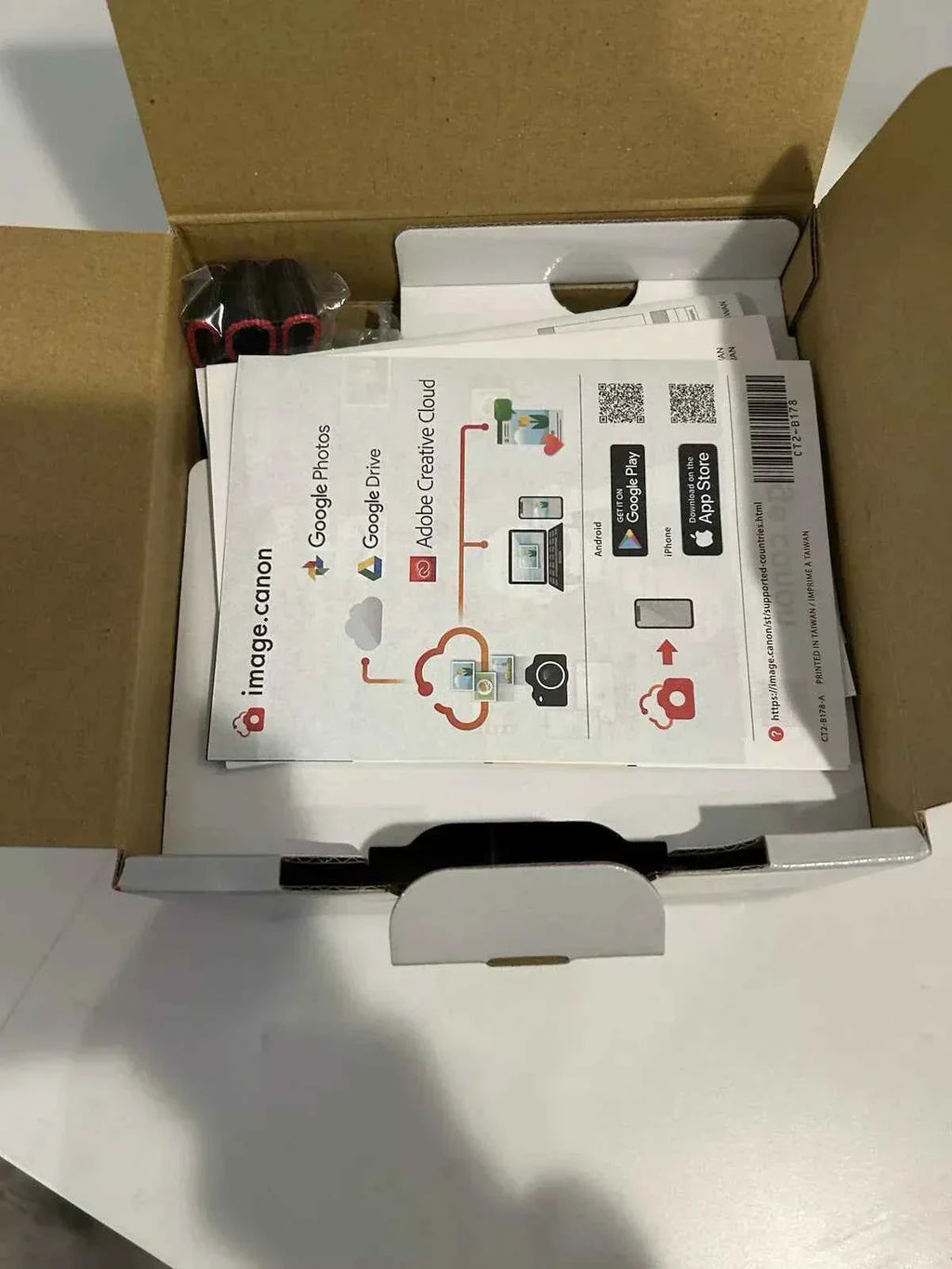 Canon EOS M200 + EF-M 15-45mm Lens - cameraavenue