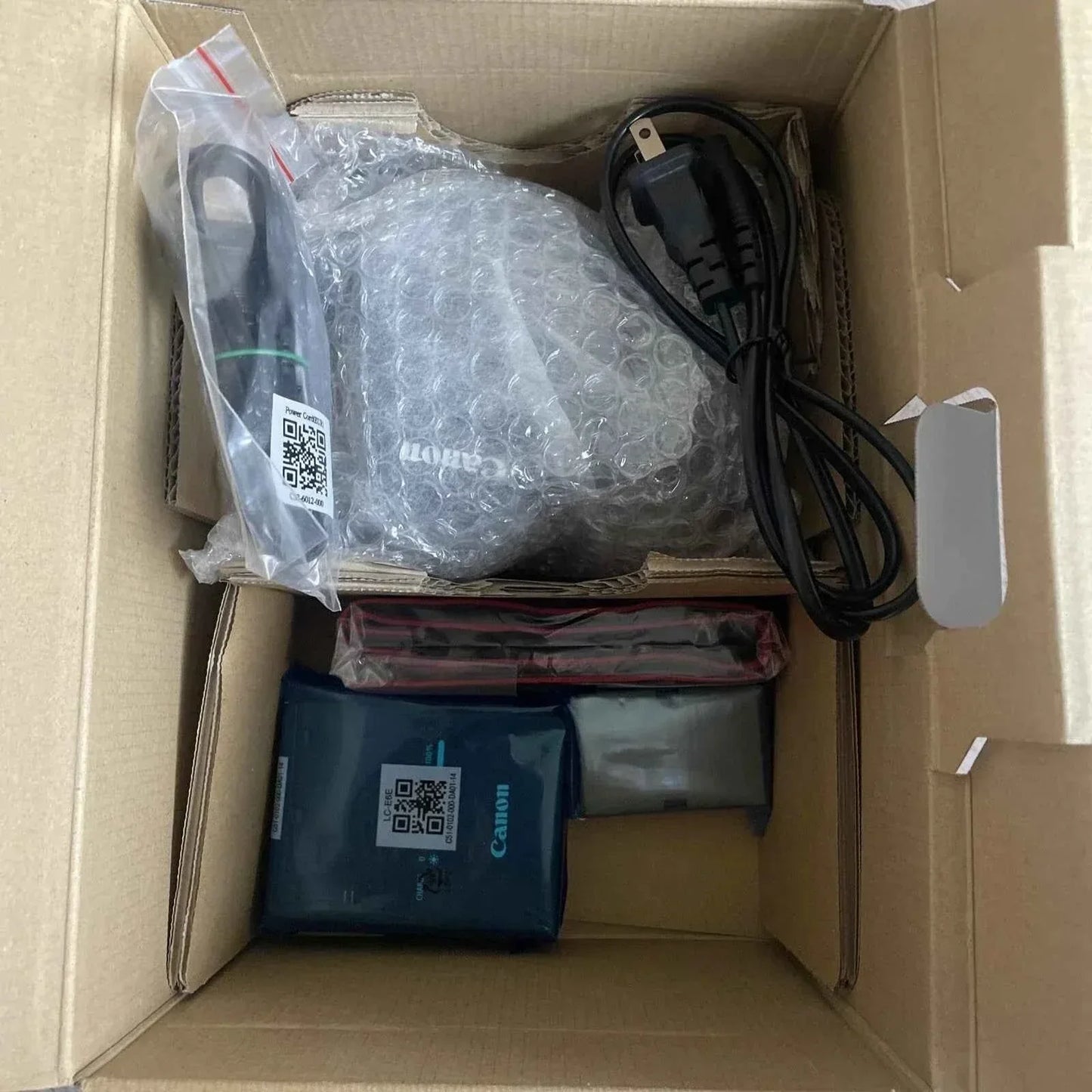 Canon EOS 6D Mark II Digital SLR Camera (Body Only) - cameraavenue