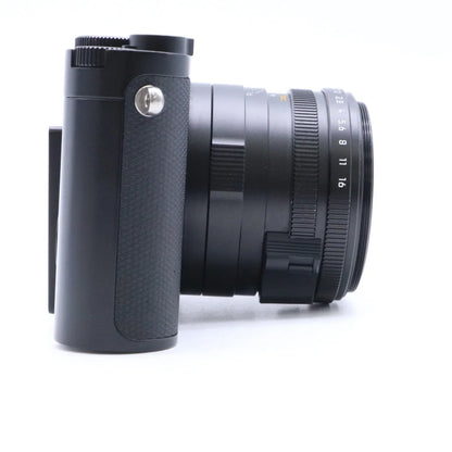 Leica Q3 Mirrorless Digital Camera (Black) – Summilux 28 mm f/1.7 Lens