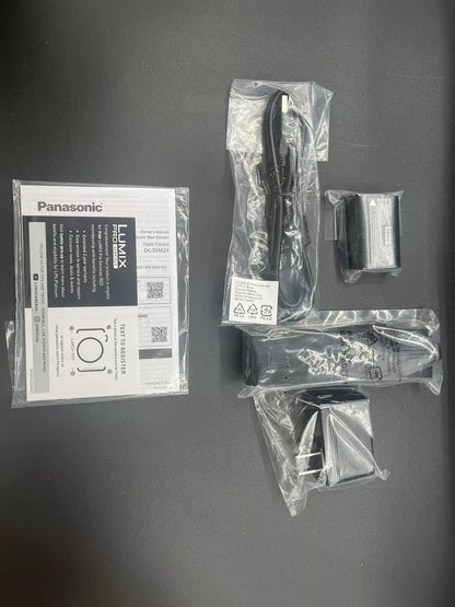 Panasonic Lumix S5 IIX + 20-60mm & 50mm Lenses Kit - cameraavenue