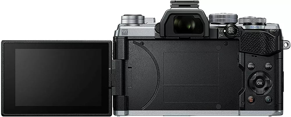 Olympus OM-D E-M5 Mark III Mirrorless Camera + M.Zuiko 12-45mm F4 PRO Lens — Silver - cameraavenue