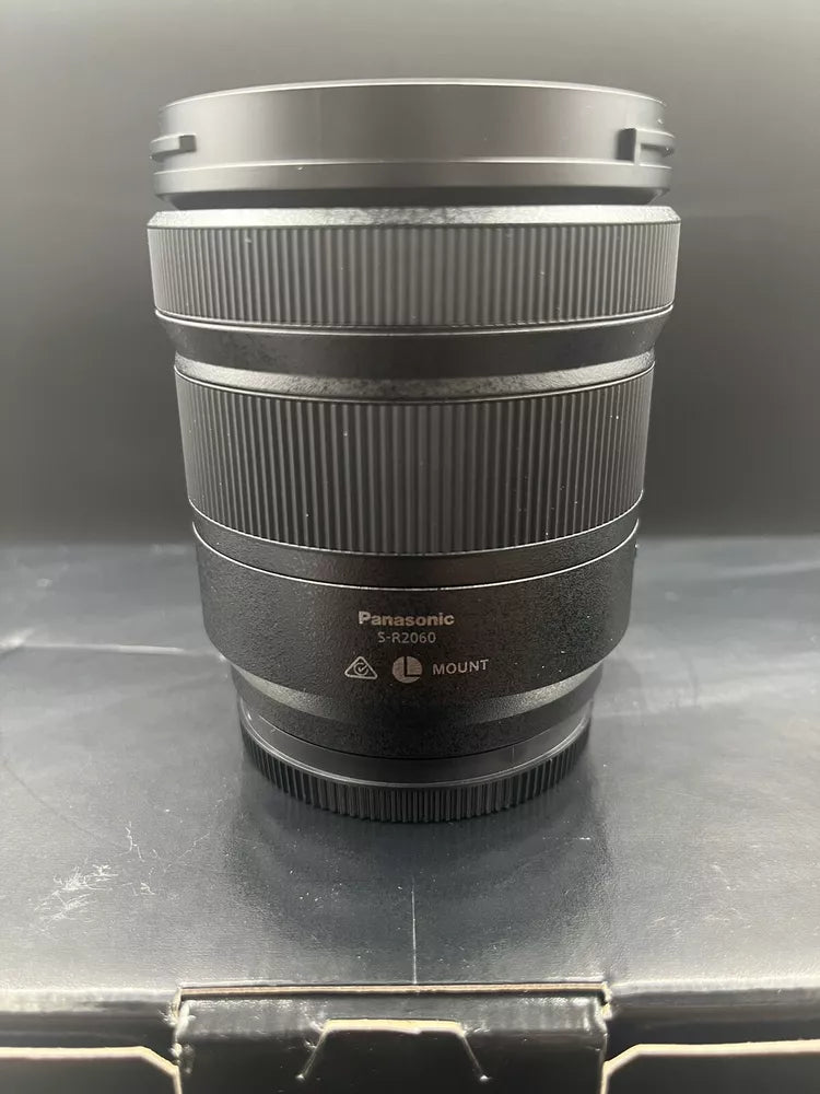 Panasonic Lumix S5 IIX + 20-60mm & 50mm Lenses Kit - cameraavenue