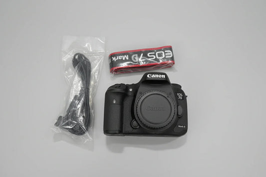 Canon EOS 7D Mark II DSLR Camera (Body Only, Black) - cameraavenue