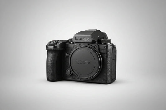 Panasonic Lumix S5 IIX + 20-60mm & 50mm Lenses Kit - cameraavenue