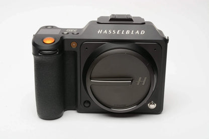 Hasselblad X2D 100C Medium Format Mirrorless Camera (Body Only) — Black