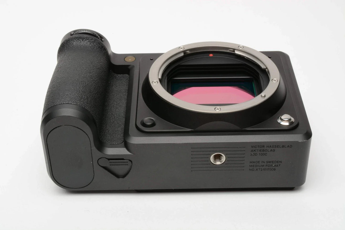 Hasselblad X2D 100C Medium Format Mirrorless Camera (Body Only) — Black